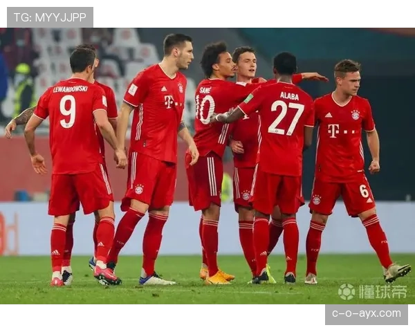 莱万多夫斯基深情回顾拜仁六冠王辉煌岁月，重温难以置信的荣耀与珍贵回忆