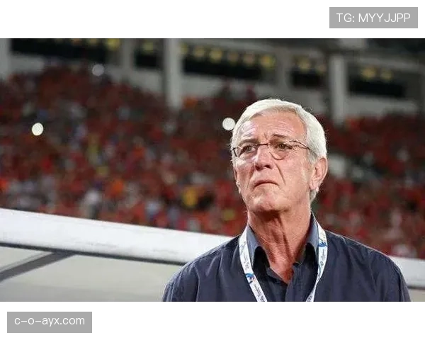 孔帕尼下场聊天比踢球还讲究，难怪工资开到天价了